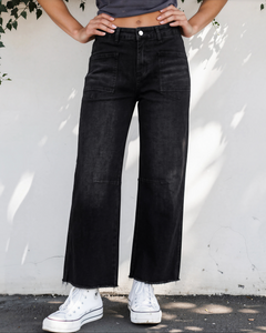 Daphne Frayed Cropped Barrel Jeans